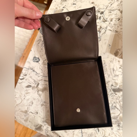 Roberto Coin Black Jewelry Box & Bag - Picture 2 of 4